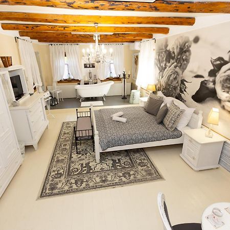 Videki Porta Hotel Herend ภายนอก รูปภาพ
