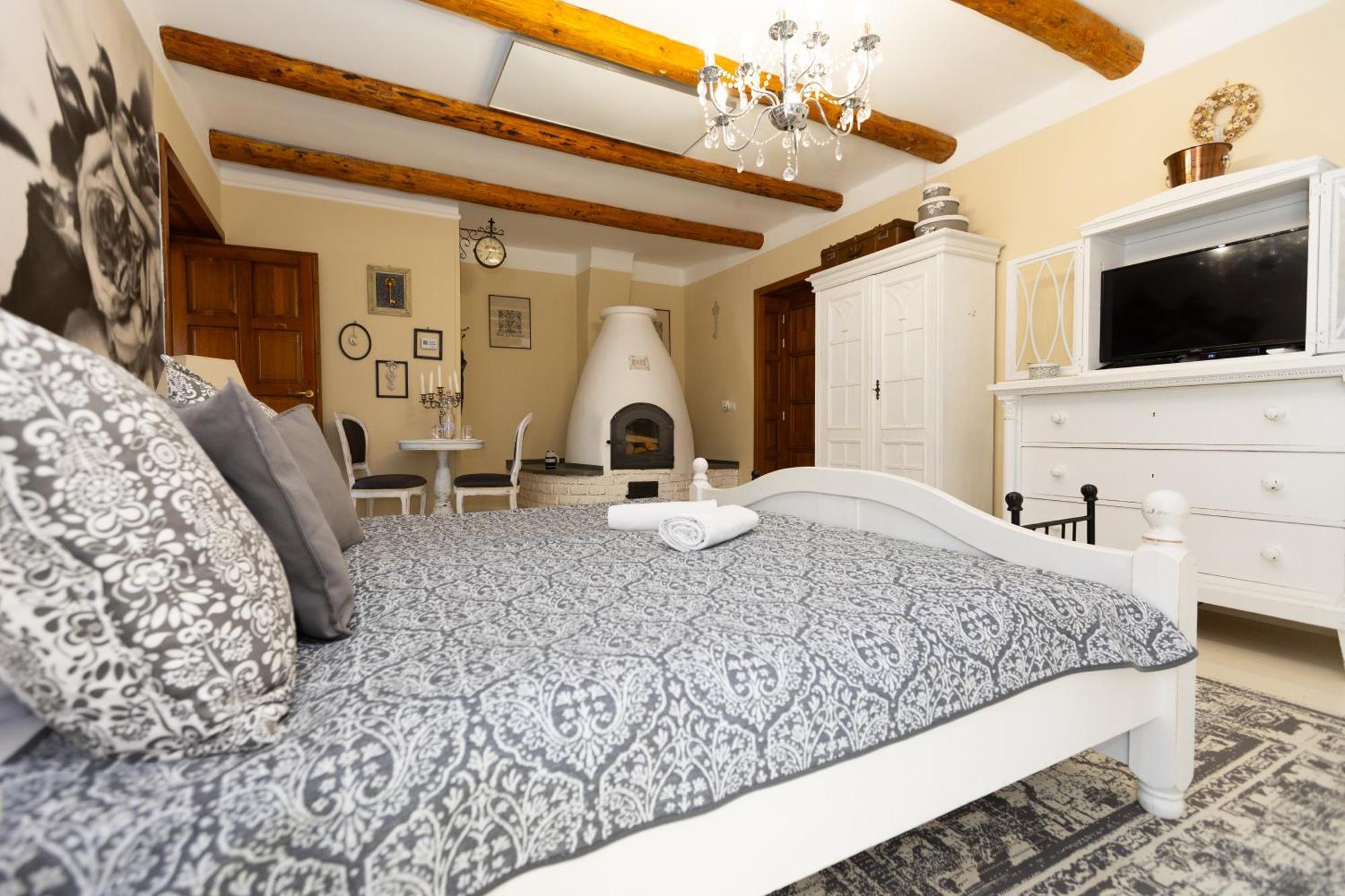 Videki Porta Hotel Herend ภายนอก รูปภาพ