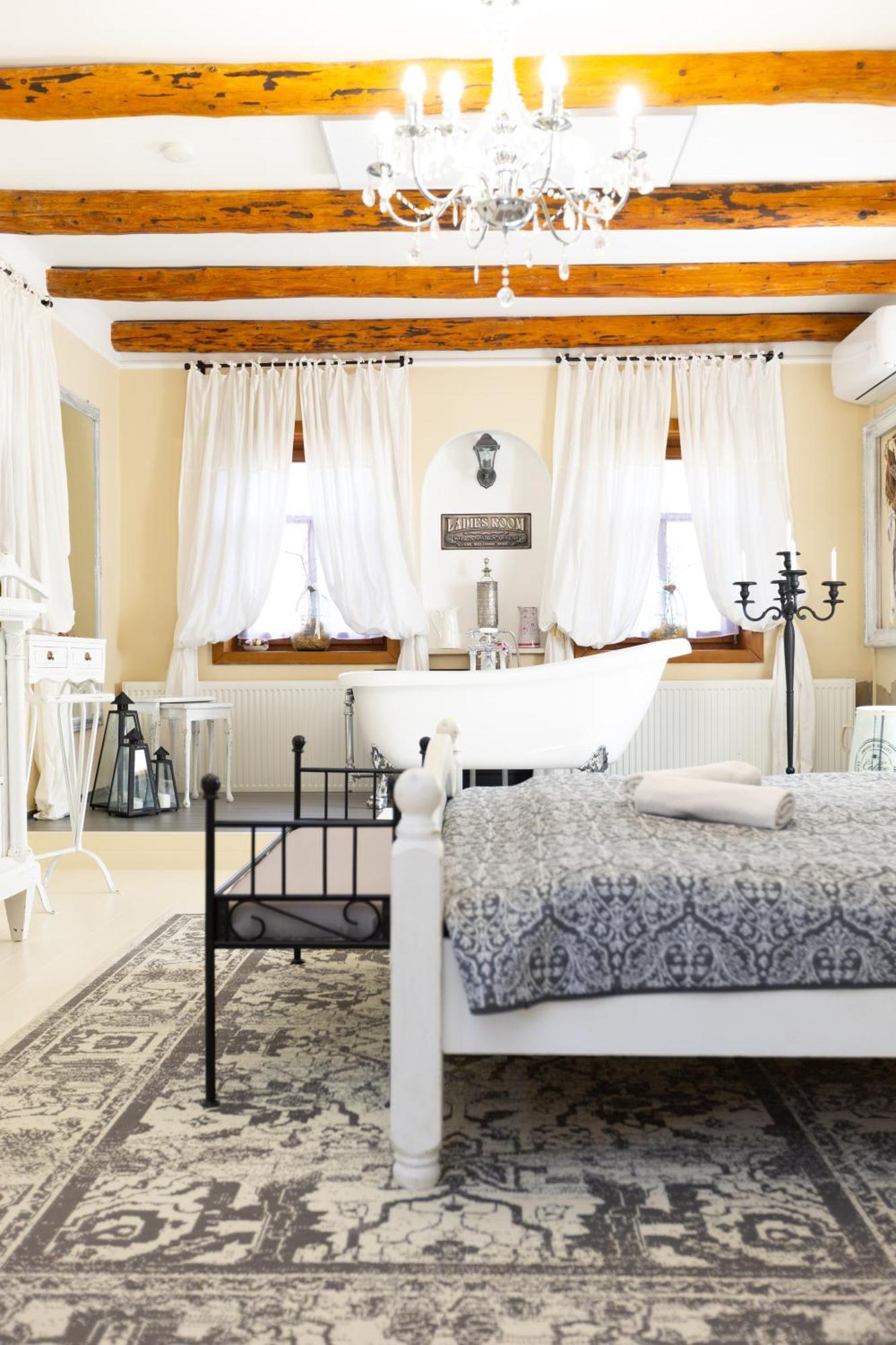 Videki Porta Hotel Herend ภายนอก รูปภาพ